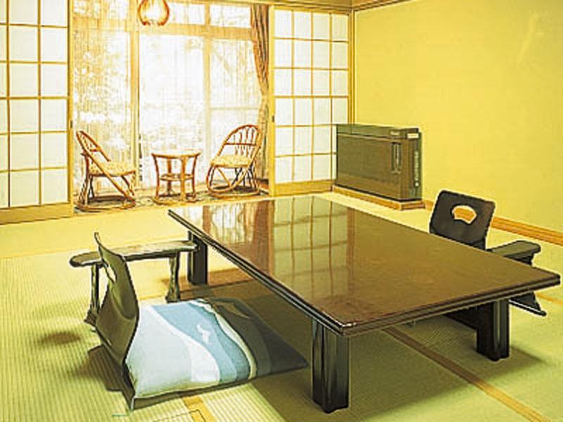 Yugawara Onsen Ryokan Uohan מראה חיצוני תמונה