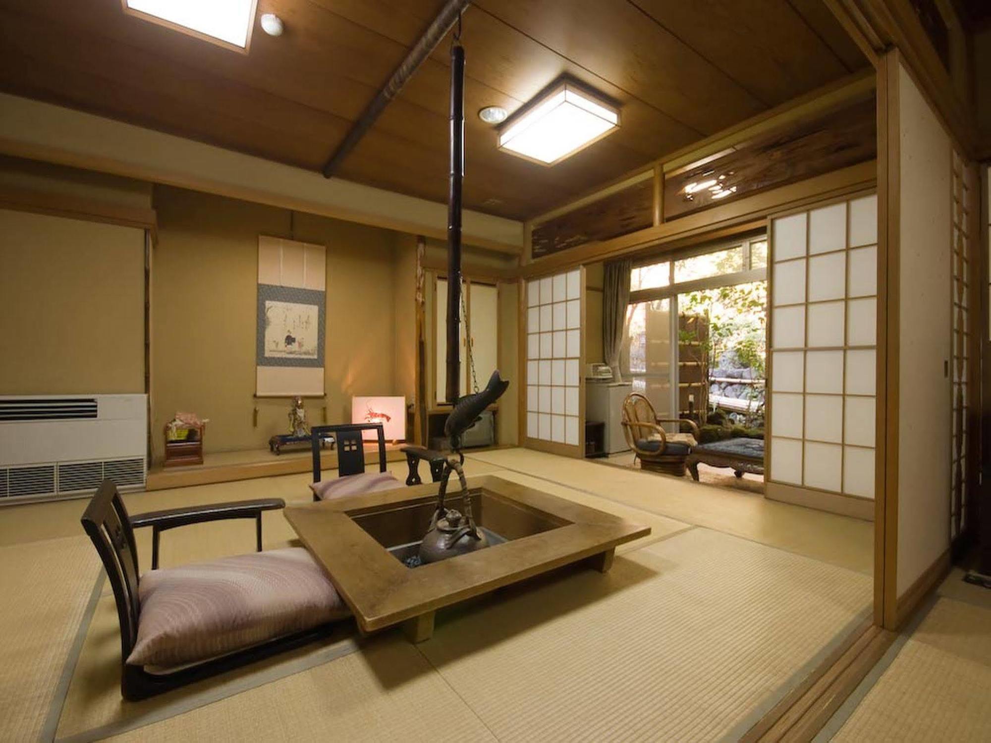 Yugawara Onsen Ryokan Uohan מראה חיצוני תמונה